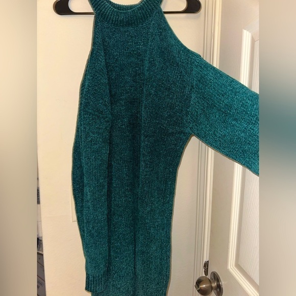 Lulus green soft long sleeve cold shoulder sweater dress L - Picture 1 of 8